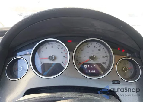 2011 Volkswagen Routan S из США, поврежденный, VIN 2V4RW4DG1BR805217